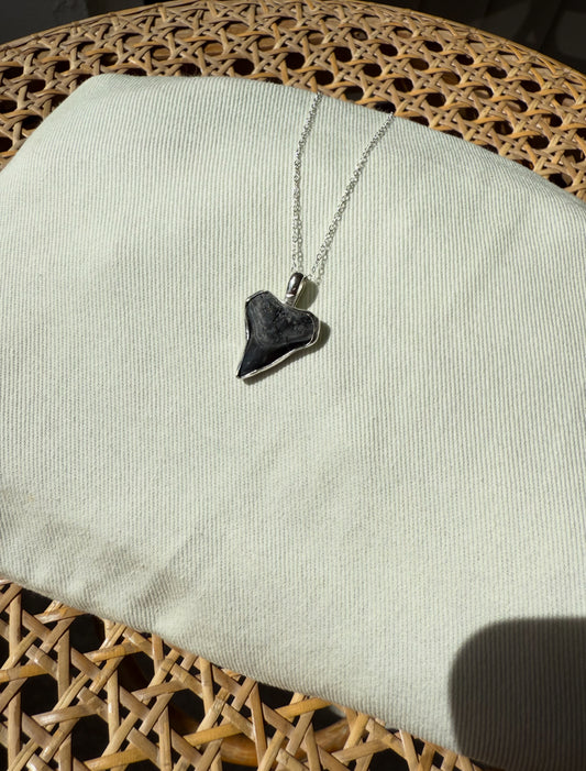 Naia Necklace